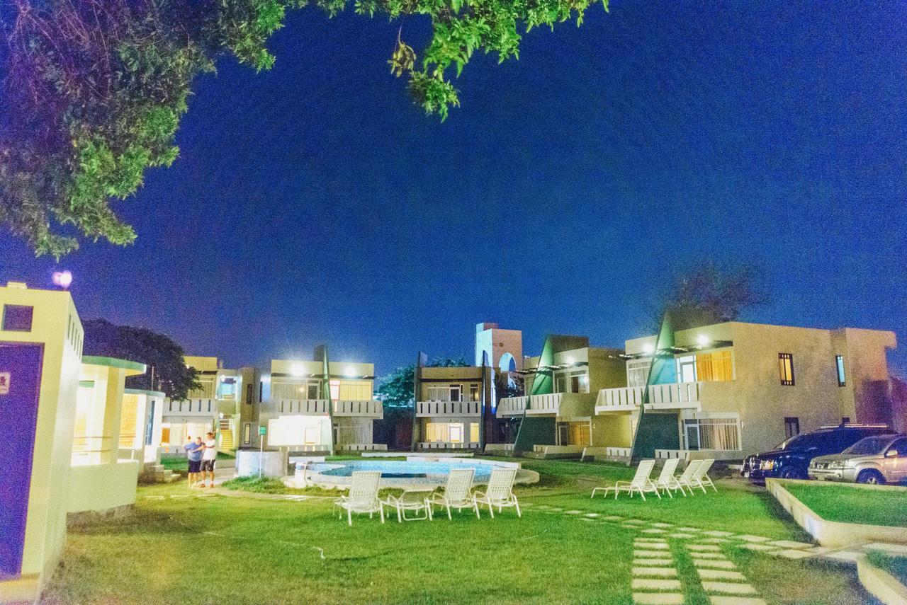 La Posada De Santa Maria Huacho Bagian luar foto